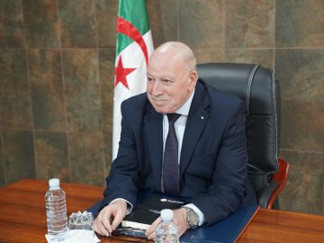 وزير الصناعة