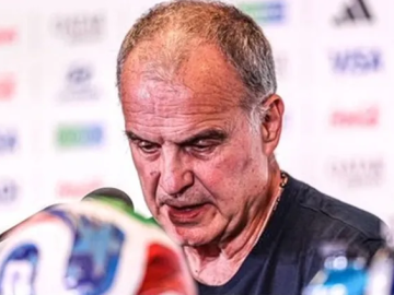لمدير الفني لمنتخب أوروغواي